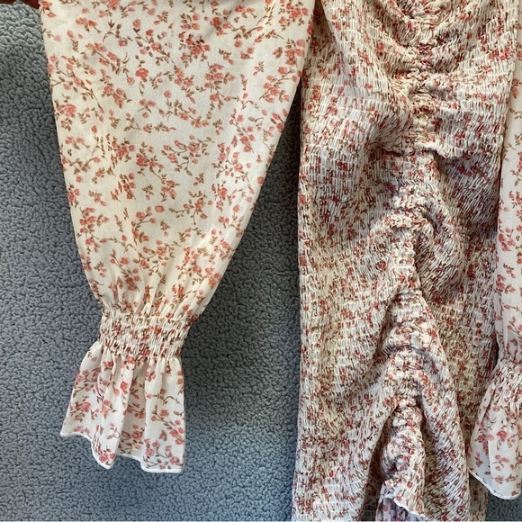 Princess Polly Smocked Puff Sleeve Azure Floral Mini Dress Sz 6 - Picture 3 of 9